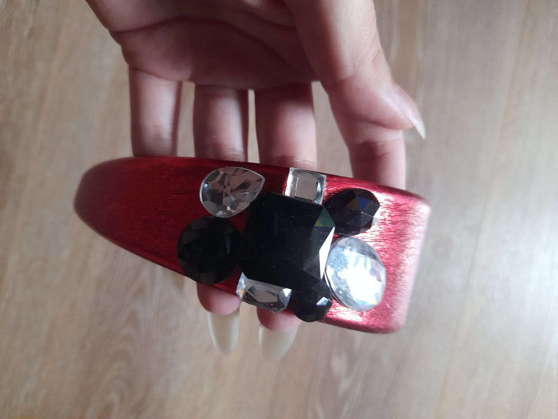 Haarschmuck: Schöner Haarreif breit rot auffallend – Gebraucht aus Gwatt (Thun) von B.D.999 3