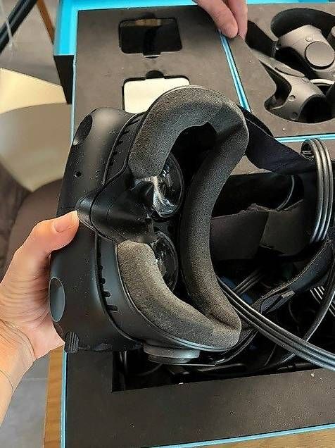 HTC Casco VR: Casque de réalité virtuelle HTC Vive – Nuovo (secondo la descrizione) da Hauterive NE venduto da sofia66 2
