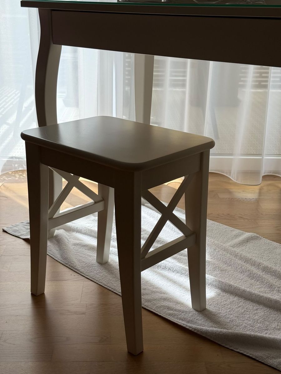 Ikea Tavoli da trucco: IKEA Schminktisch HEMNES mit Hocker – Usato da Pratteln venduto da sim_rjf5 3