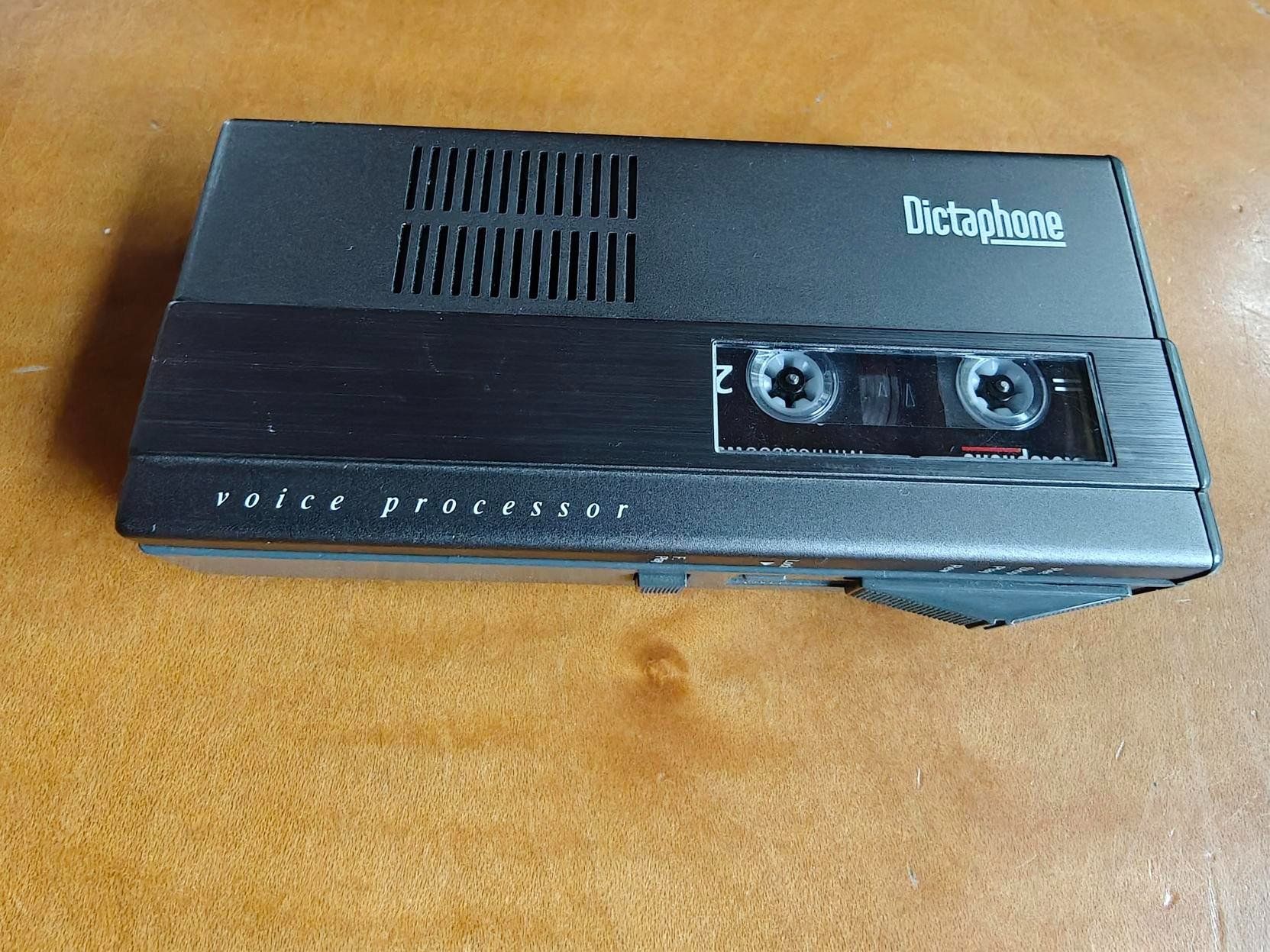 Aufnahmegeräte: 2× Dictaphone Minicassette Voice Processor – Gebraucht aus Wattwil von Bergvirus68 2