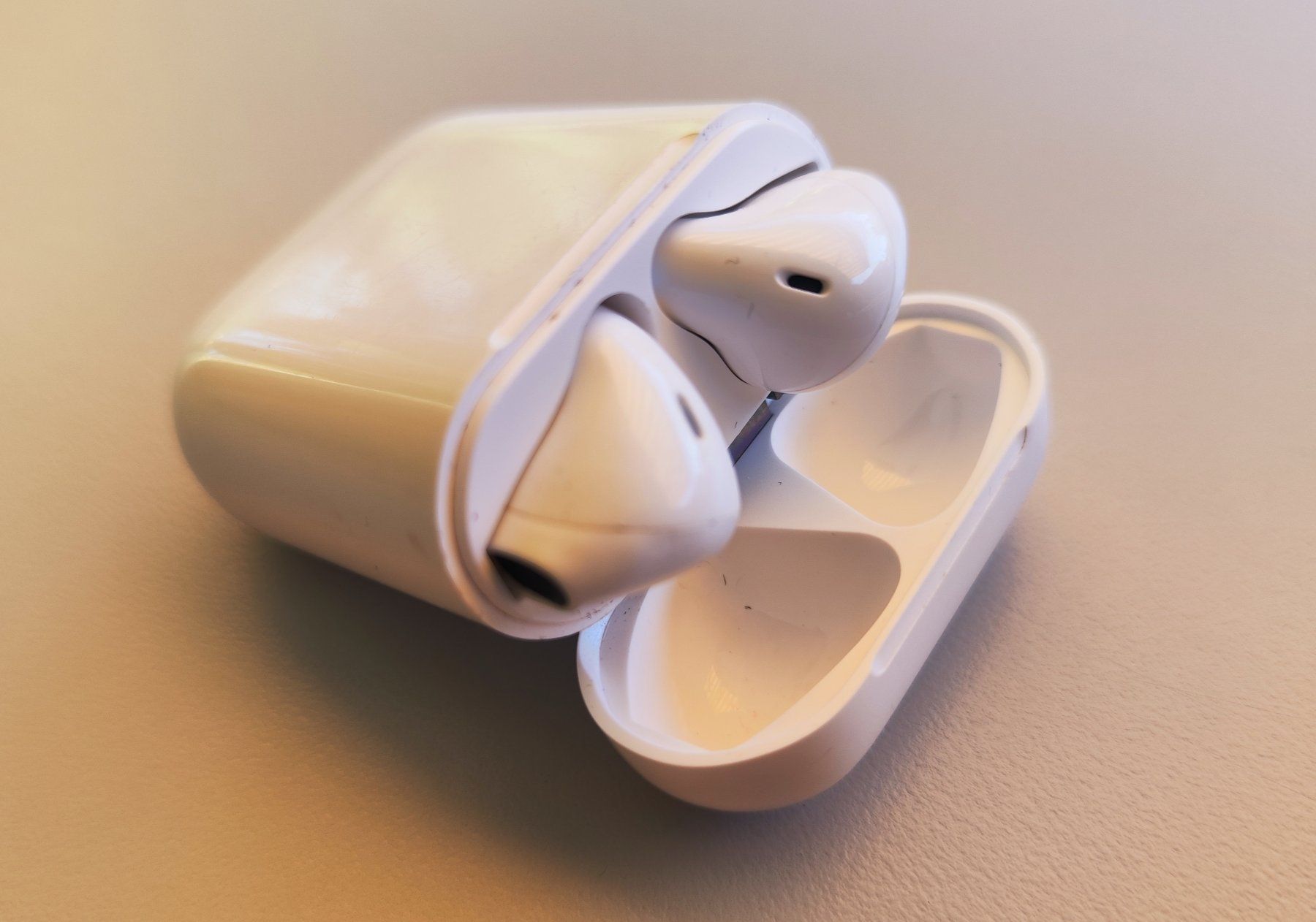 Cuffie: In-Ear Kopfhörer – Usato da Uster venduto da pjotr01 2