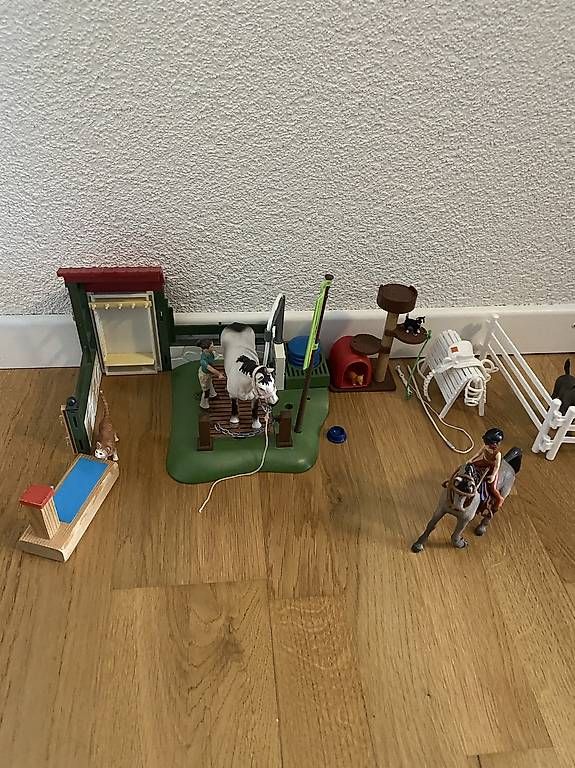 Giocattoli: Schleich Set mit vielen Tieren  – Usato da Liebefeld venduto da simone.lerch 1