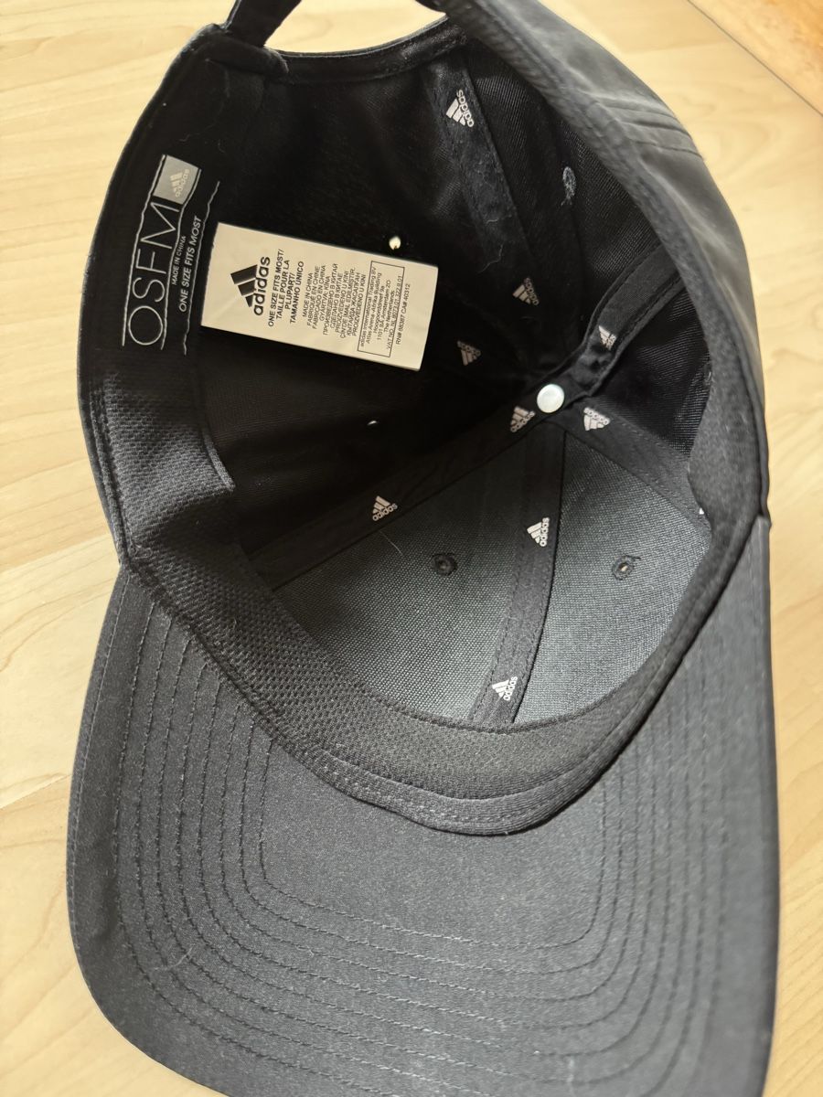 Adidas Copricapi, berretti & cappellini: Casquette Adidas noire – Usato da Villeret venduto da bys_k95b 1