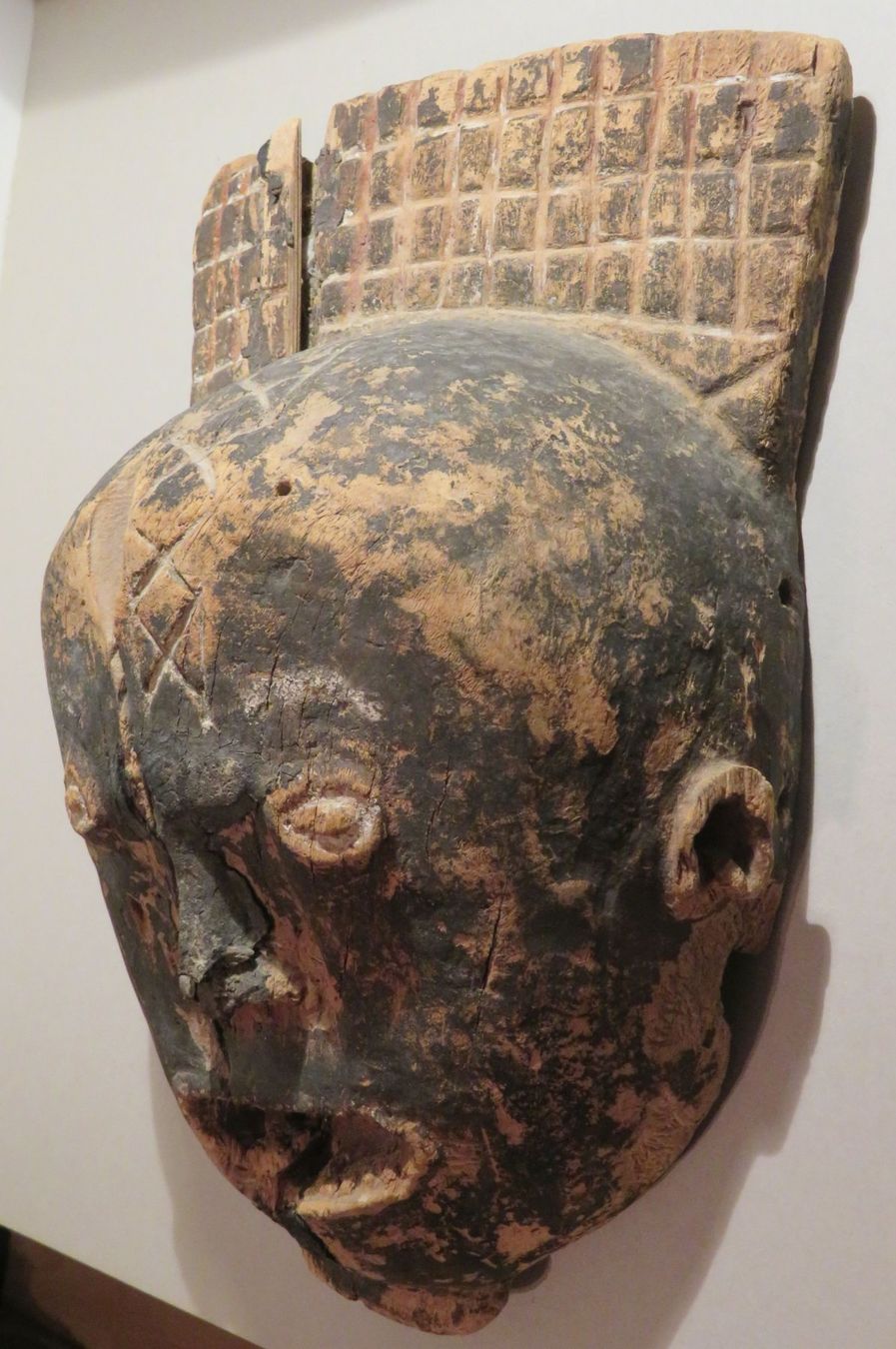 Internationale Kunst: Afrika: Mblo Portrait Maske, Holz 39cm hoch, 1930-70er-Jahre – Gebraucht aus Oberriet SG von Krishna111 6