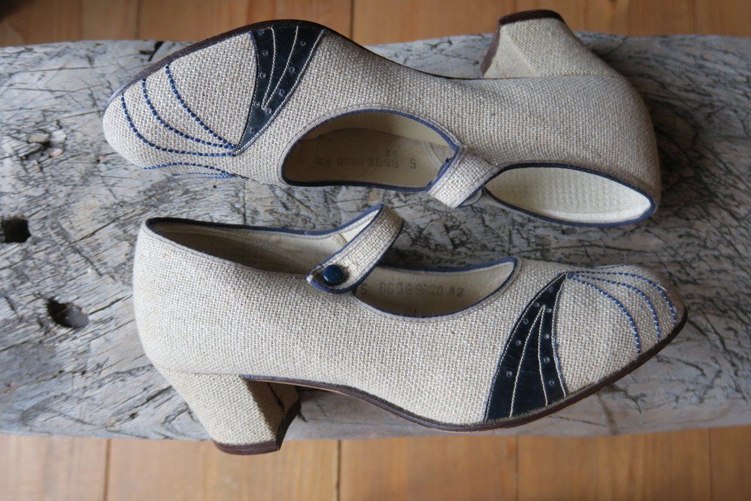 Scarpe da donna: vintage Leinenpumps Grösse 37, antike Kleidung – Nuovo (secondo la descrizione) da Schwanden i. E. venduto da luvia01 4