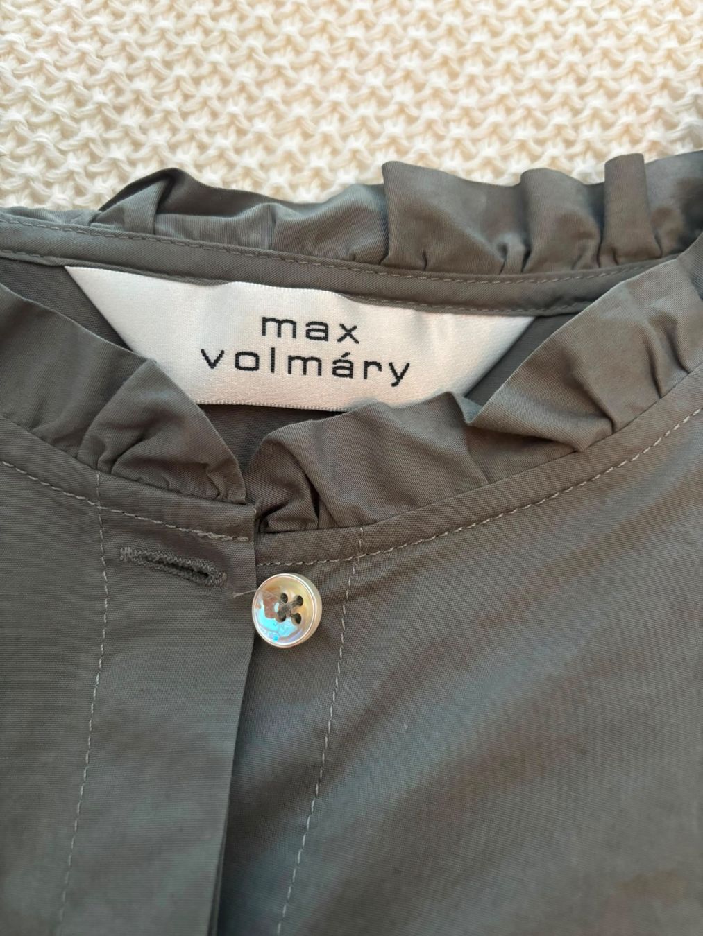 Camicette: Bluse, khaki, Woman – Usato da Eglisau venduto da Marc_J. 3