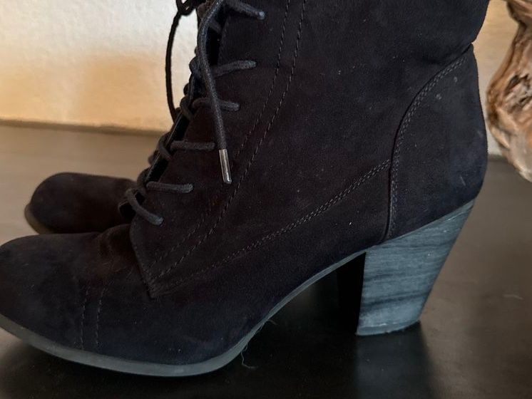 Scarpe da donna: Stiefelette 41 schwarz – Usato da Brunnen venduto da Nessi...