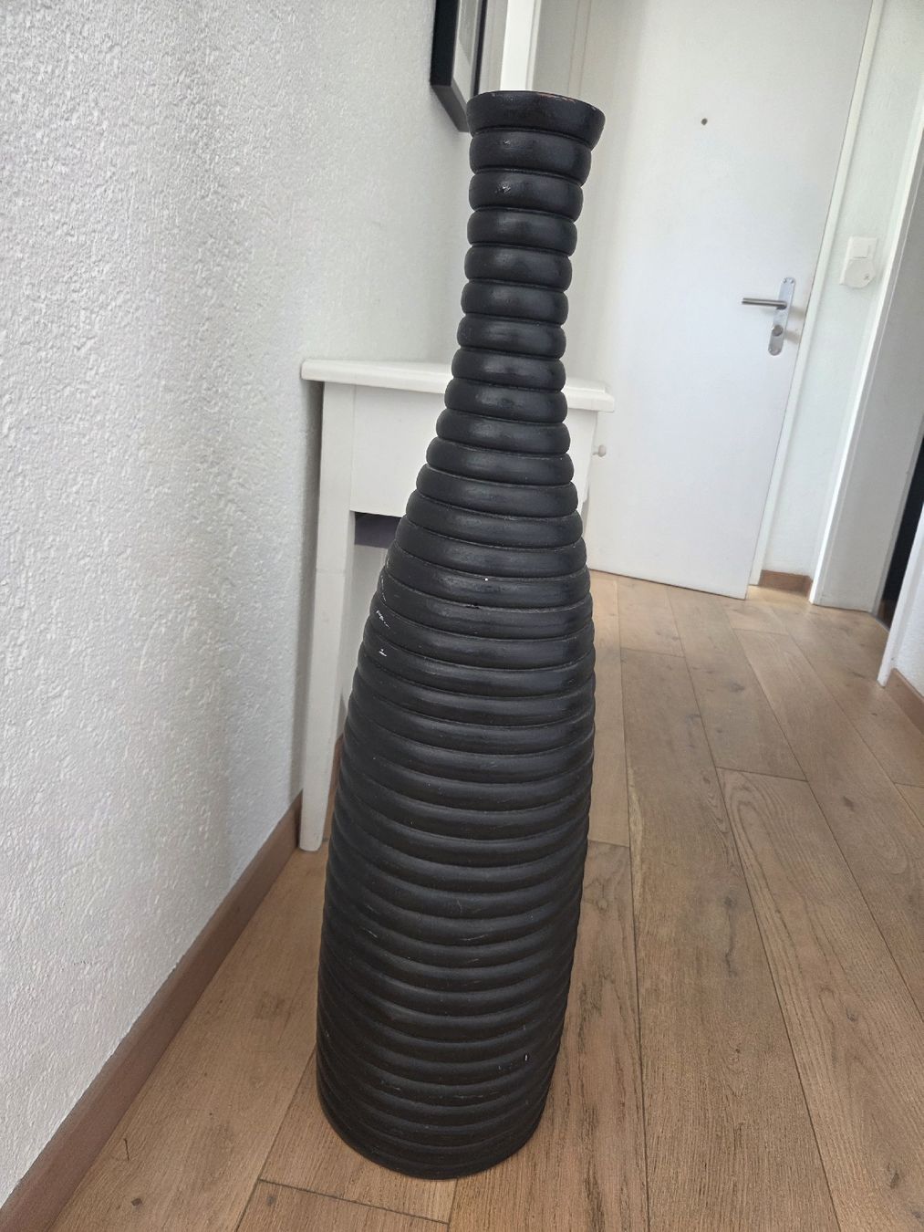 Vasen & Gefässe: grosse Bodenvase schwarz geriffelt – Neu (gemäss Beschreibung) aus Altnau von Tanii1980 1