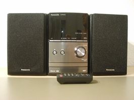 *** PANASONIC Musikanlage mit Boxen ***