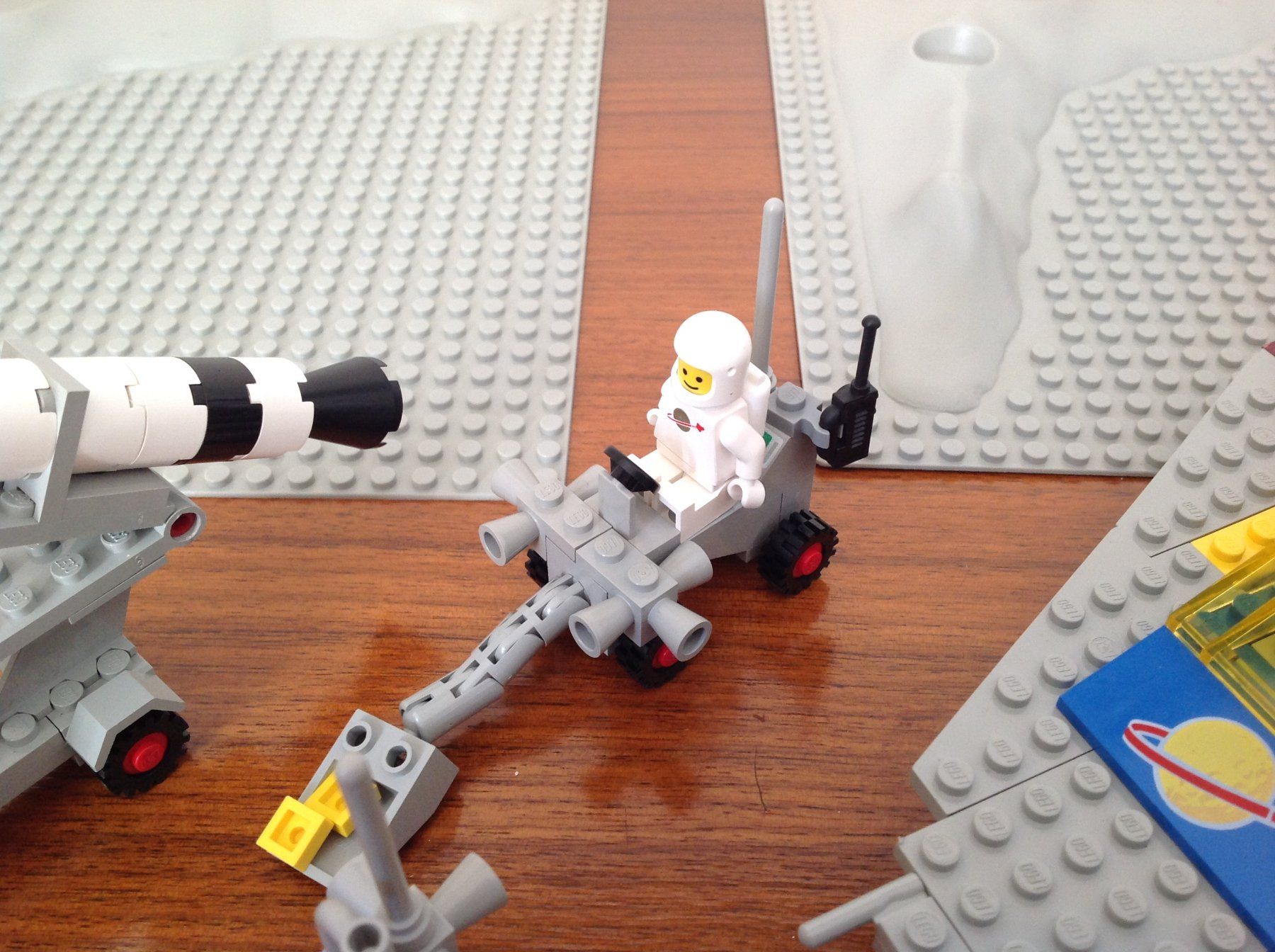 Lego Kit di costruzioni: Lot lego Vintage - Classic Space 80's – Usato da Vuiteboeuf venduto da broticaire 6