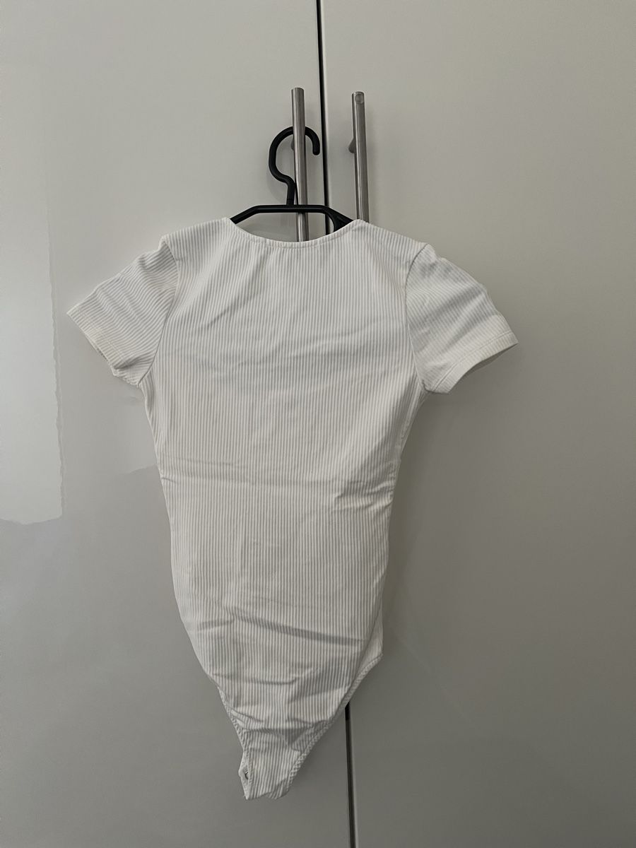 Pull&Bear T-shirt: Weisser Body – Usato da Dietikon venduto da Mischi2167 1