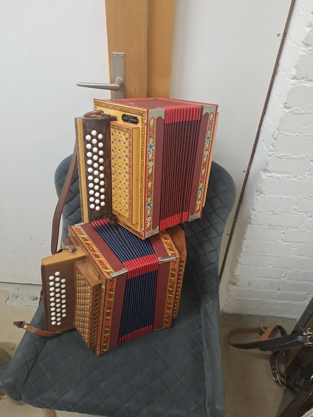 Instruments de musique: 2 schwyzerorgeli – D'occasion à Villeneuve par BibiVintage 8