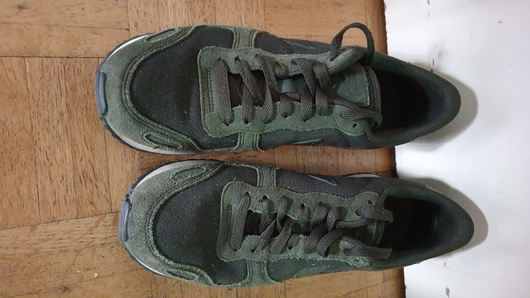 Nike Scarpe da uomo: Nike Sneaker, Gr. 42,5 – Usato da Muttenz venduto da pixopus