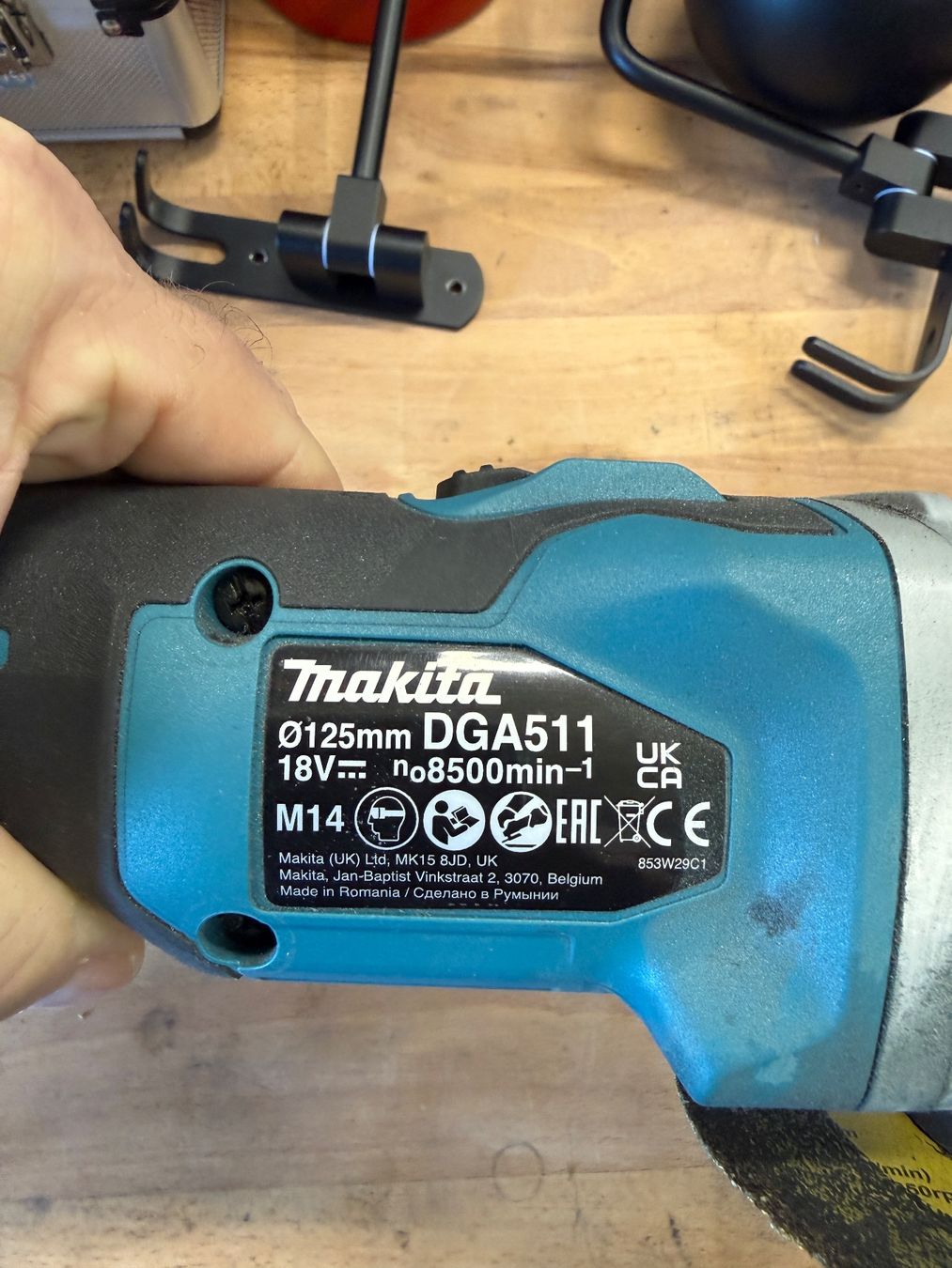 Makita Tutti gli attrezzi: Makita DGA 511 – Usato da Ebikon venduto da Bubich 3