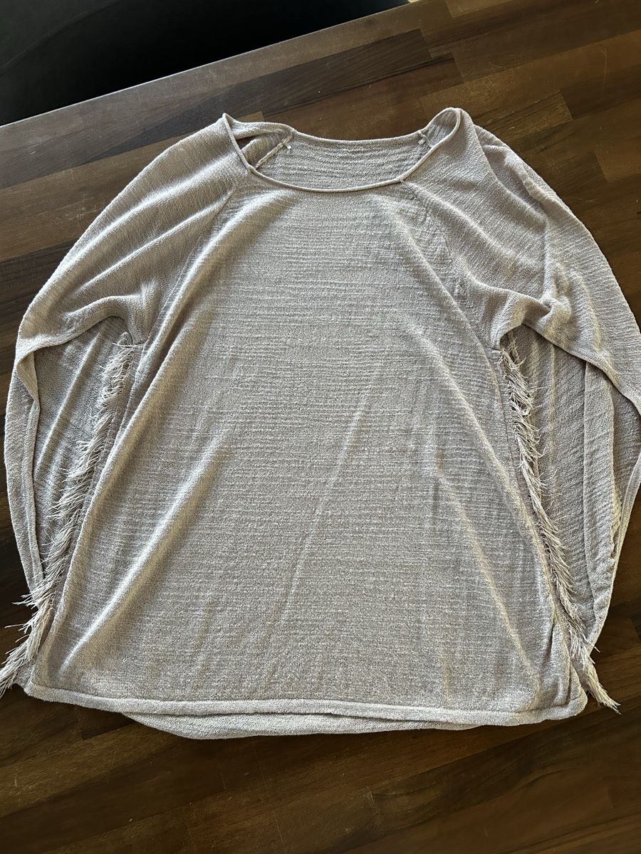 Comma Sonstige Damenmode: COMMA Poncho-Pullover Fransen – Gebraucht aus Balsthal von LaLiLu77