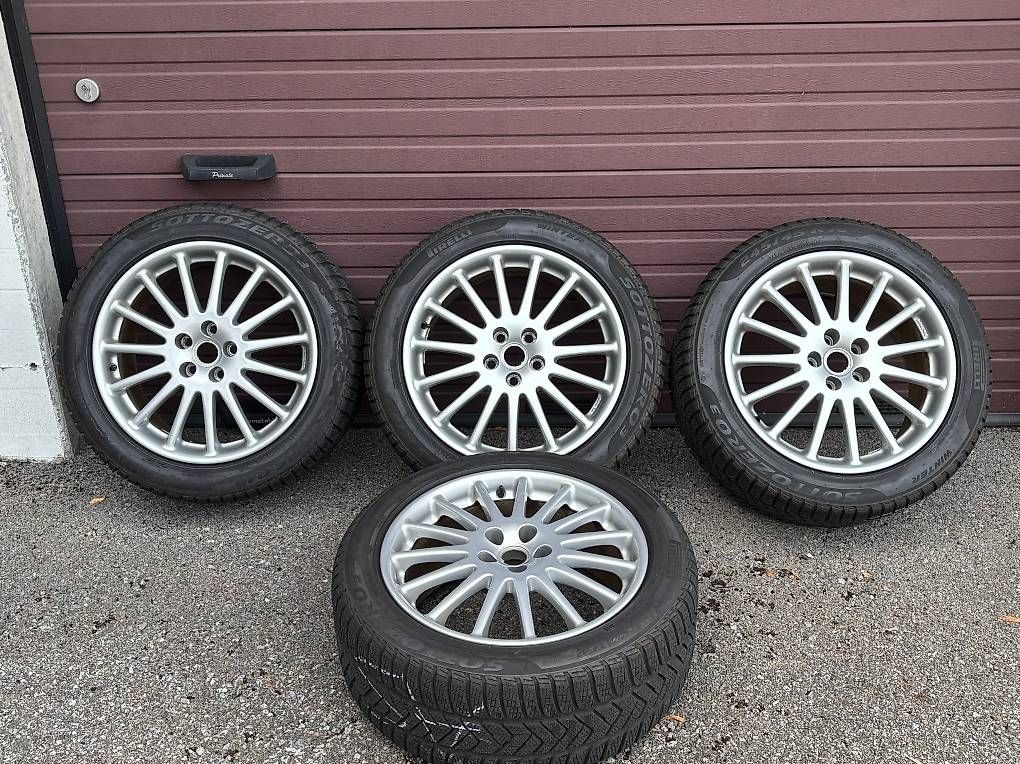 Pneus & Kompletträder: Cerchi e gomme invernali Pirelli  – Gebraucht aus Maroggia von Luca_Ferrario