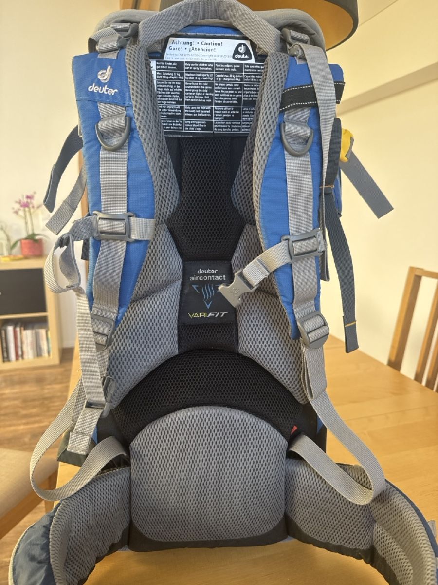Deuter Porte-bébés ventraux & dorsaux: Child Carrier Backpack - Kinder Rücksack – D'occasion à Altendorf par dario_zh 3