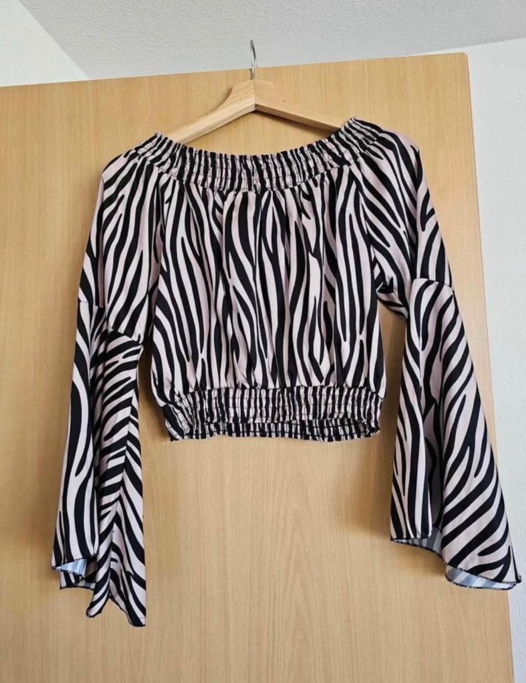 Tops: Top Made in Italy – Neuf (Voir description) à Payerne par Petite-vendeuse 1