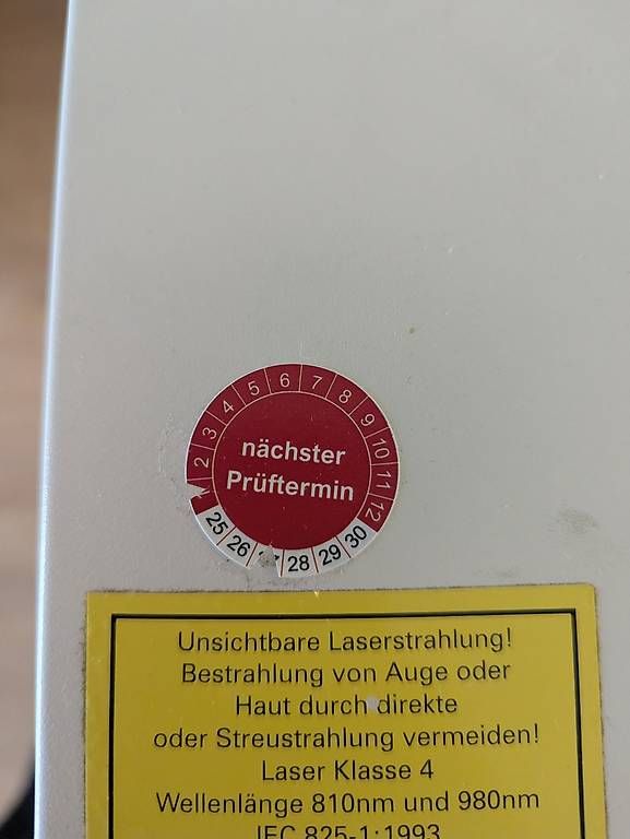 Attrezzature mediche: Therapie Laser Optron – Usato da Lausen venduto da tob_9dsn 1