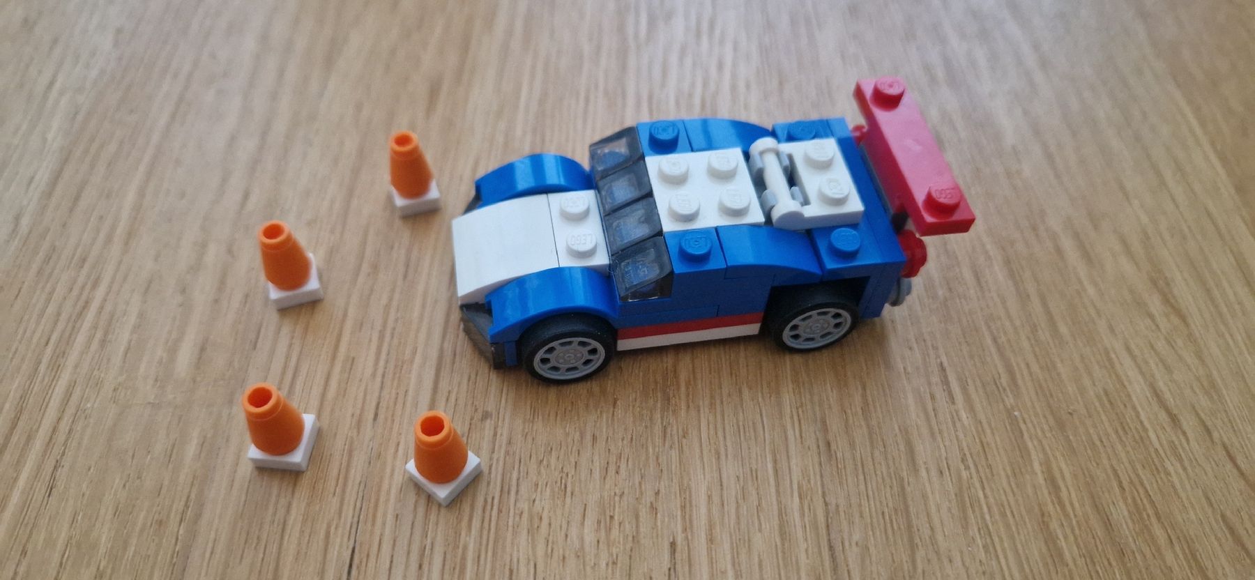 Lego Kit di costruzioni: LEGO Creator 31027: Flottes Auto - Super Zustand! – Usato da Riehen venduto da Aconitum 1