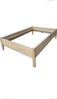 selbstgemachtes Holzbett aus unserer Schreinerei