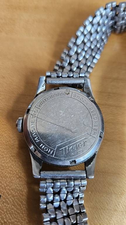 Montres: Tissot Uhr Antimagnetique – D'occasion à Müllheim Dorf par fetho 1