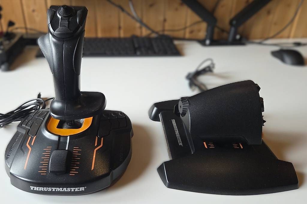 Controller: Thrustmaster T.16000M FCS Hotas – Usato da St-Légier-La Chiésaz venduto da Zenachris 5