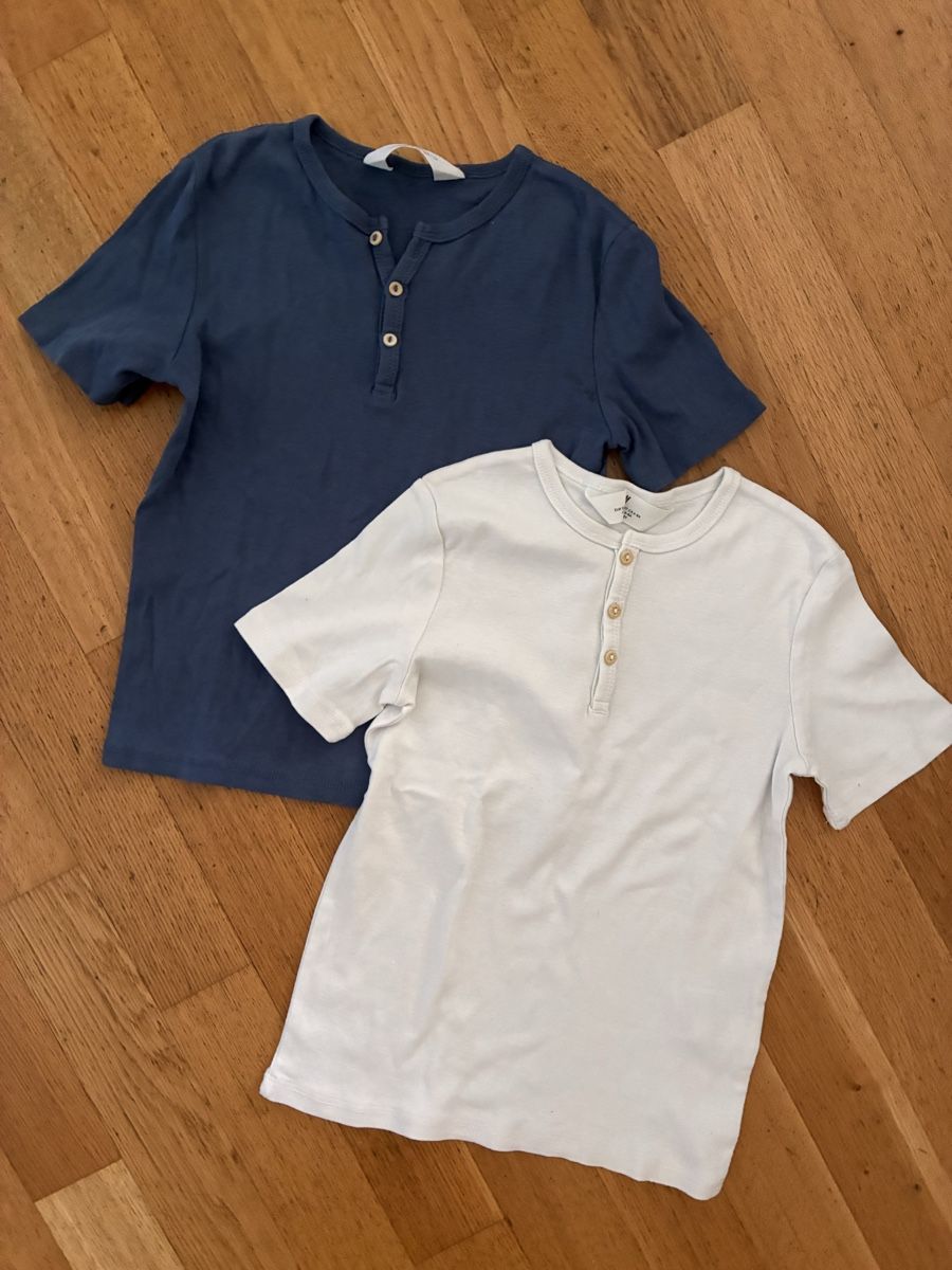 H&M Camicie, T-shirt & Polo: Zwei schöne Tshirts Gr. 122/128, H&M – Usato da richterswil venduto da lunamarie001