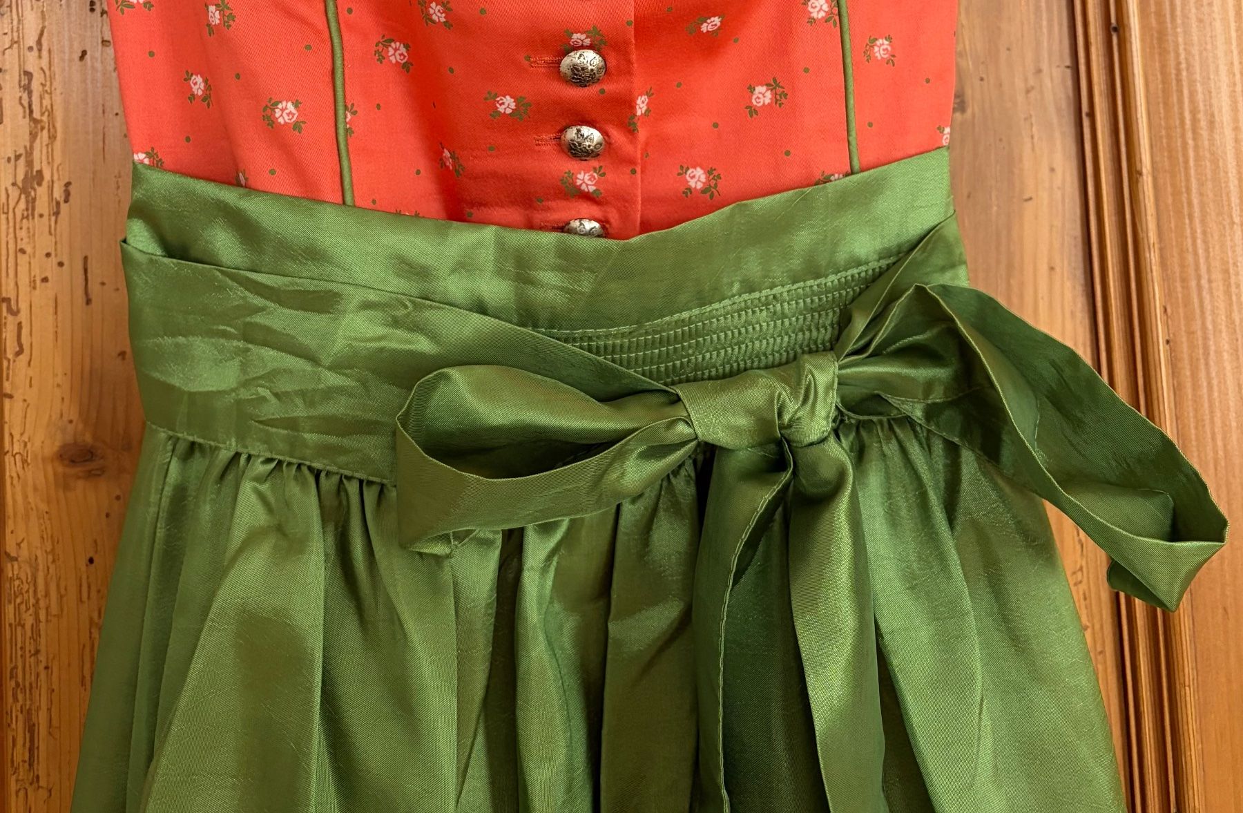 Vestiti: Dirndl lang, Grösse 40 – Usato da Bottmingen venduto da bitra 4