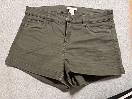 Kurze Hose 36