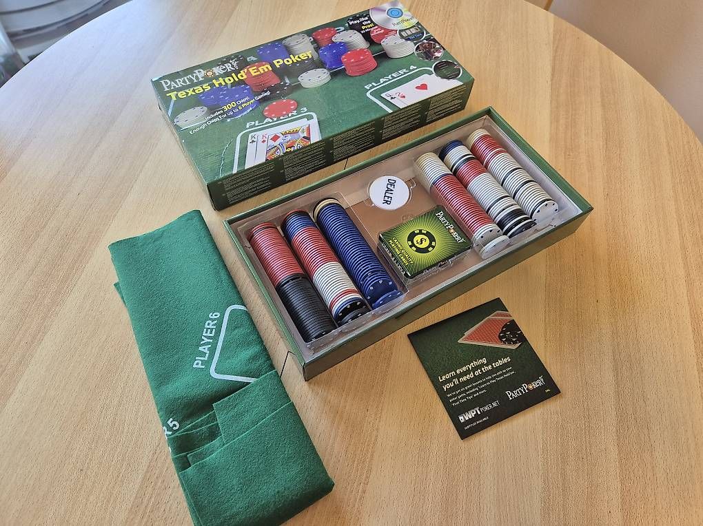 Giochi: Pokerset – Usato da Winterthur venduto da CroNec 2