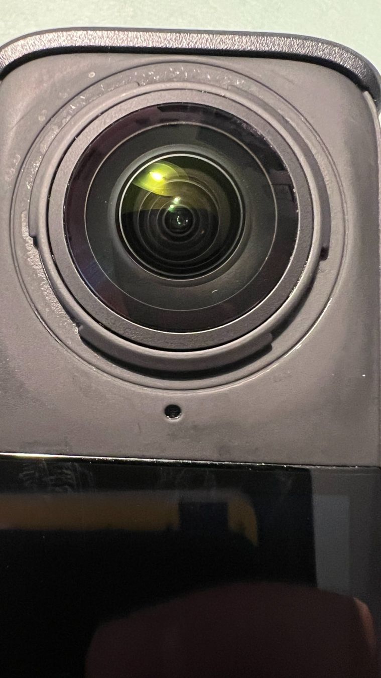 Insta360 Action Cam: Insta 360 X4 8K 360° Action Cam – Gebraucht aus Forch von  4