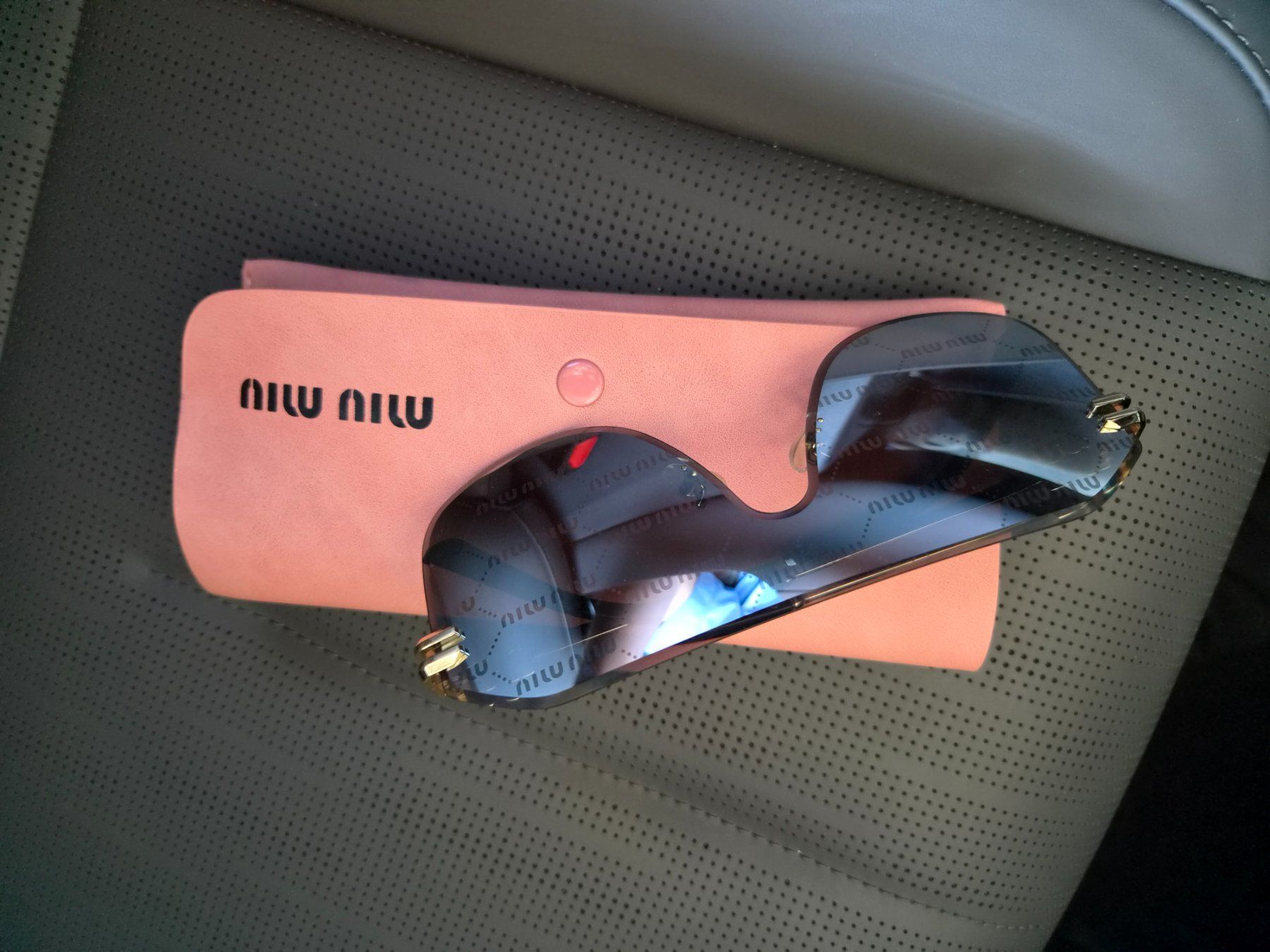 Miu Miu Occhiali & Lenti: MIU MIU SONNENBRILLE – Usato da Richterswil venduto da rscars22 6