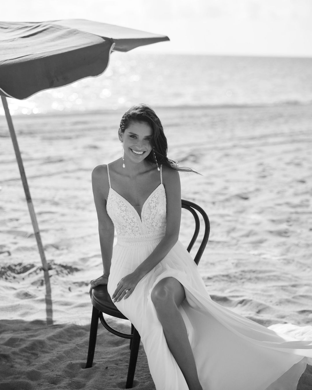 Vestiti: Secondhand Brautkleid Aire Barselona "Vanila", Grösse 38 – Usato da Brunnen venduto da Herzig-Brautmode 2