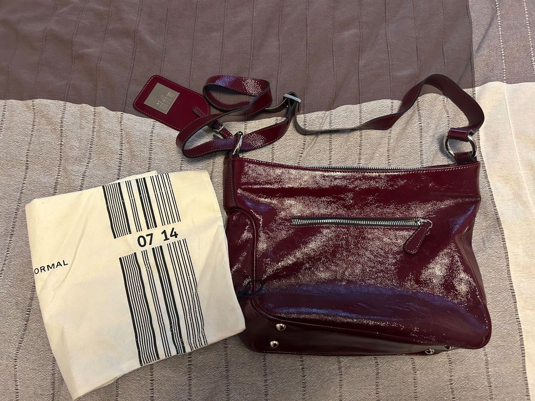 07 14 Borse da donna: 0714 Bordeaux leder Tasche NEU – Nuovo e nell'imballaggio originale da Zürich venduto da bsudy