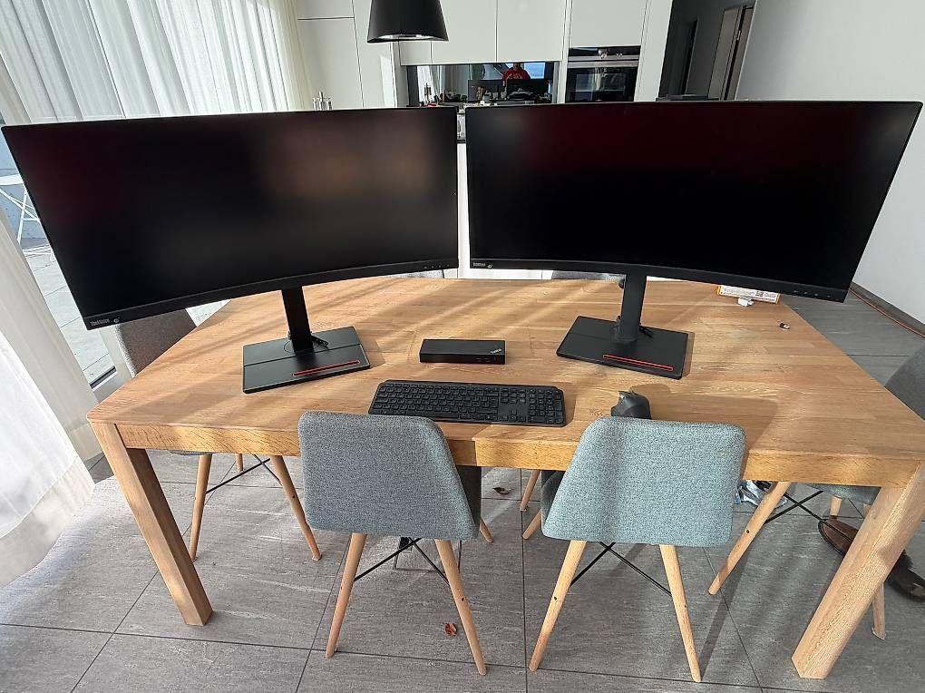 Monitore: Complete Premium Home Office Setup  Lenovo / Logitech – Gebraucht aus Richterswil von lhb_8ttv
