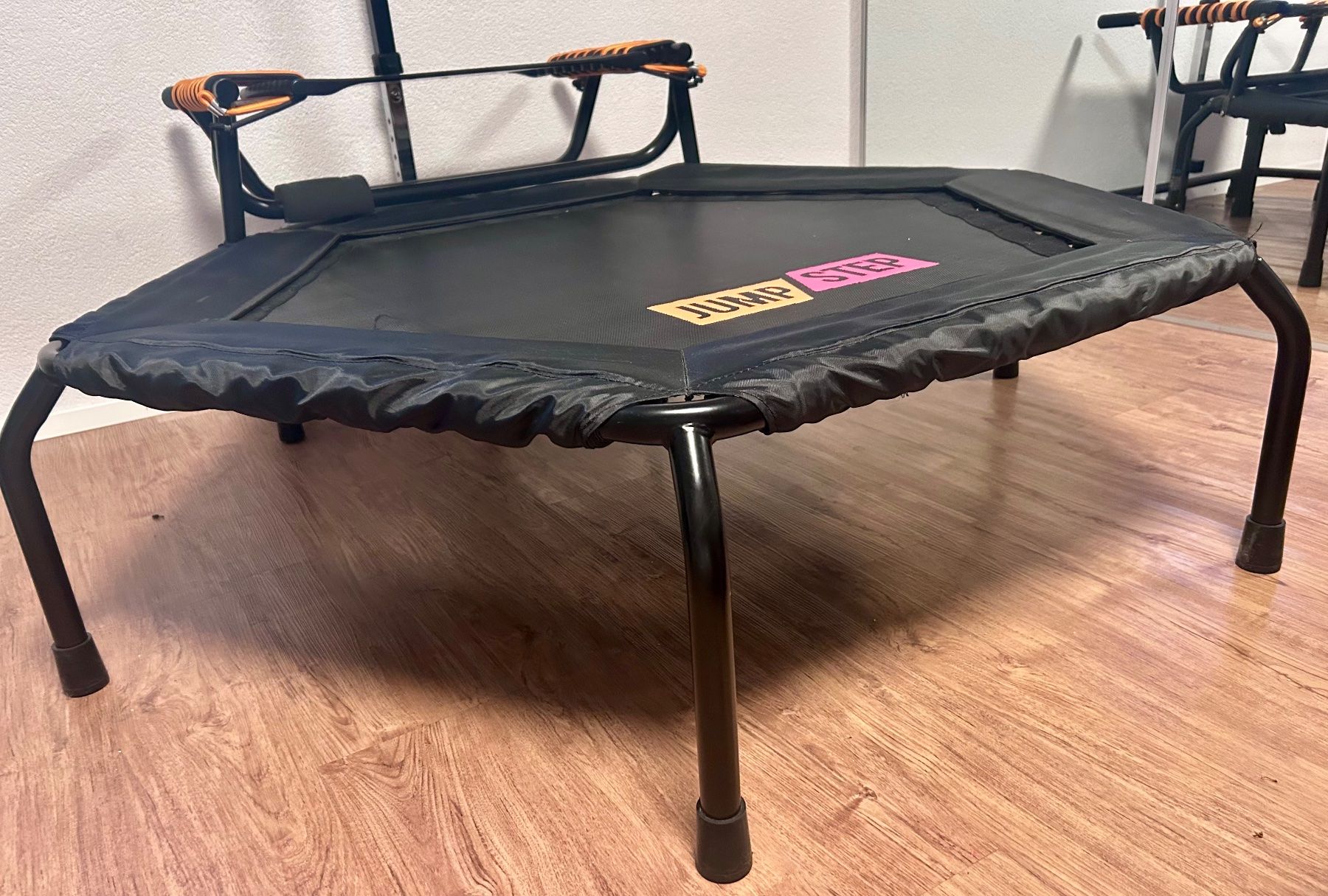 Trampolines: JUMPSTEP / 2 in 1 Step Board und Trampolin – D'occasion à Gränichen par miunzli 2