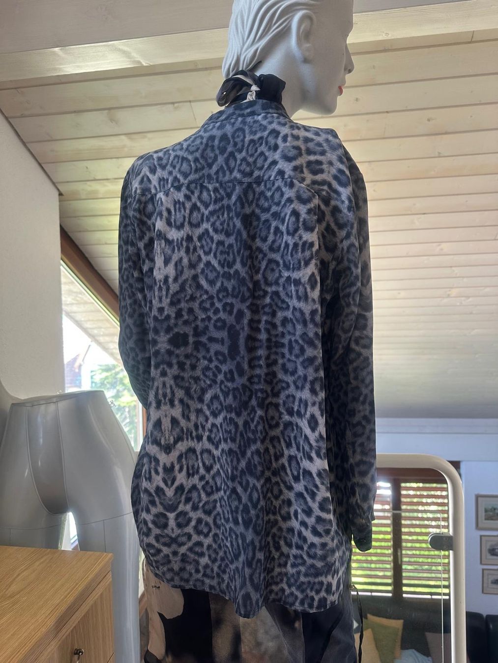Kooples Camicette: Seidenhemd von THE KOOPLES – Usato da Neuhausen venduto da Lechasseur 2
