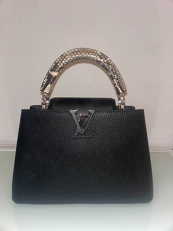 Taschen für Damen: LV Capucines Limited Edition (manico python) – Gebraucht aus Bioggio von Nadezhda