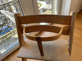 Stokke Tripp Trapp mit Bügel, Lederriemen und Kissen