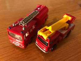 2x LKW Tanklöschwagen Leiterwagen Feuerwehr