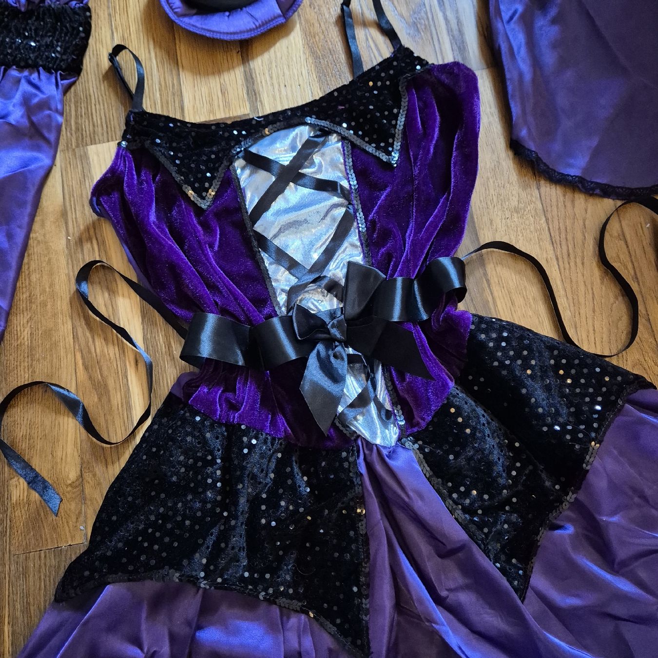 Costumi: costume halloween  – Usato da Versoix venduto da Lenas9 1