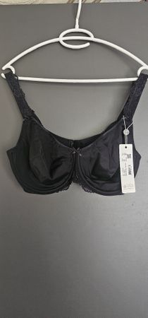 Soutien-gorge noir, neuf, jamais porté, taille 80G !