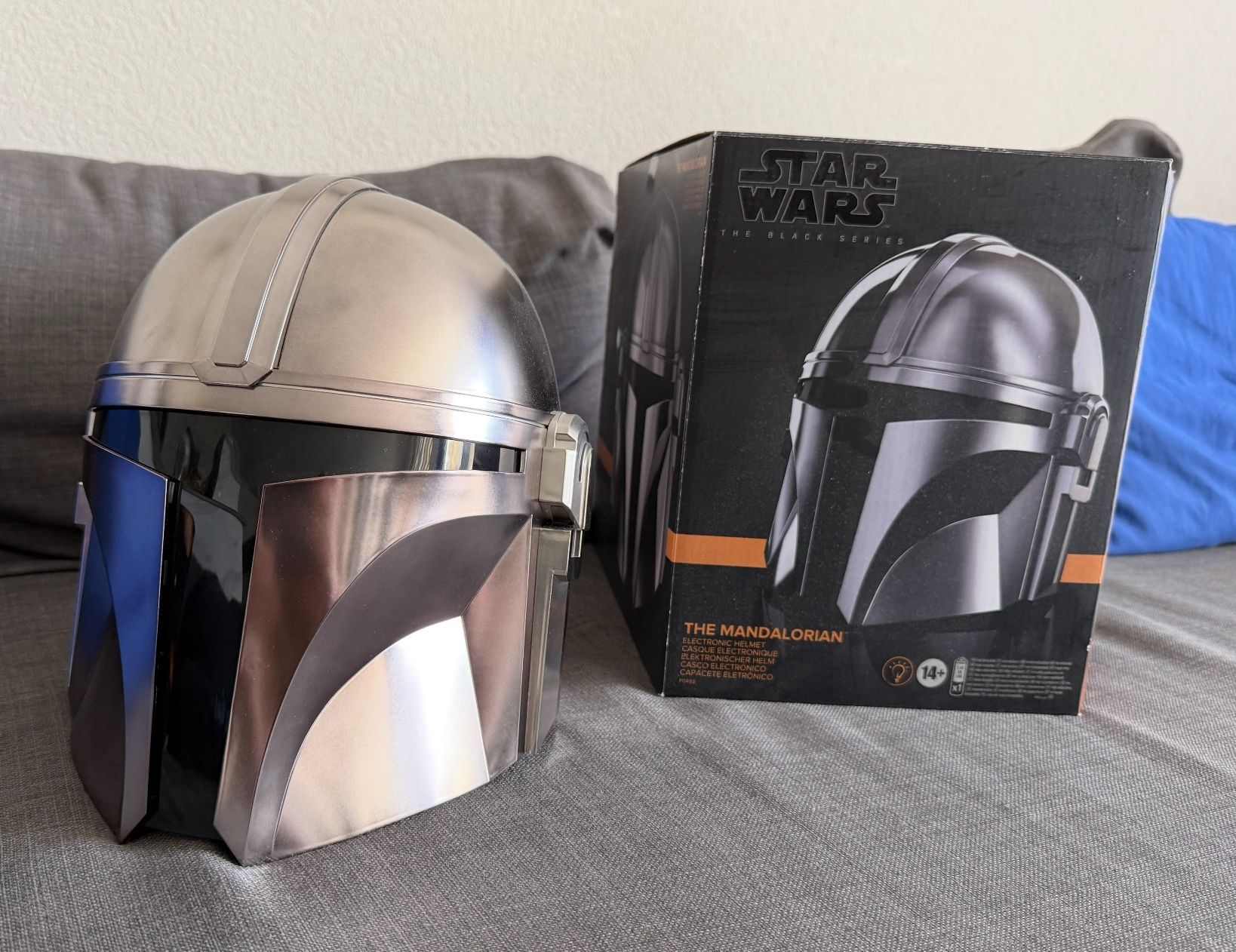 Hasbro Giocattoli: The Mandalorian - Star Wars - Helmet - Casque - Hasbro – Nuovo e nell'imballaggio originale da Moudon venduto da CollectorGeek