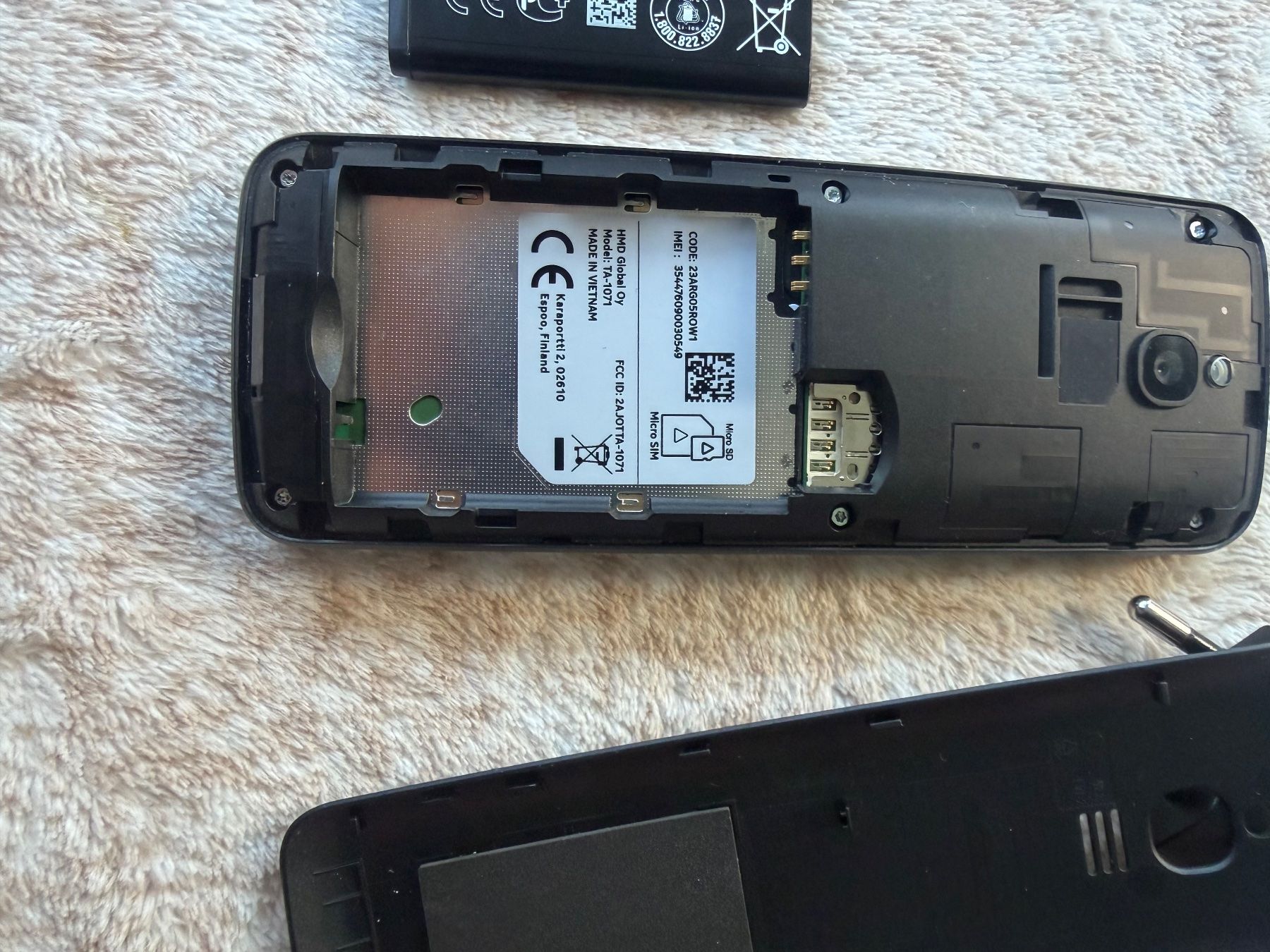 Nokia Telefoni cellulari / Smartphones: Nokia 8110 (4G) ink lgerät – Nuovo (secondo la descrizione) da Regensdorf venduto da mex5145 6