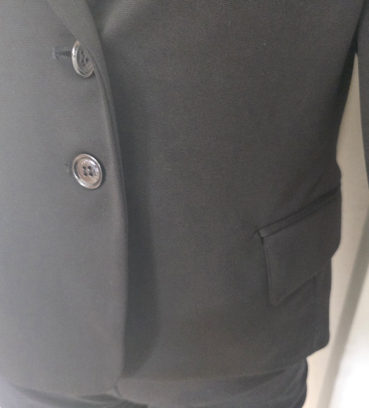 Giacche: Schwarzer Blazer von LOVE Grösse L  – Usato da Biberist venduto da charobaum 2