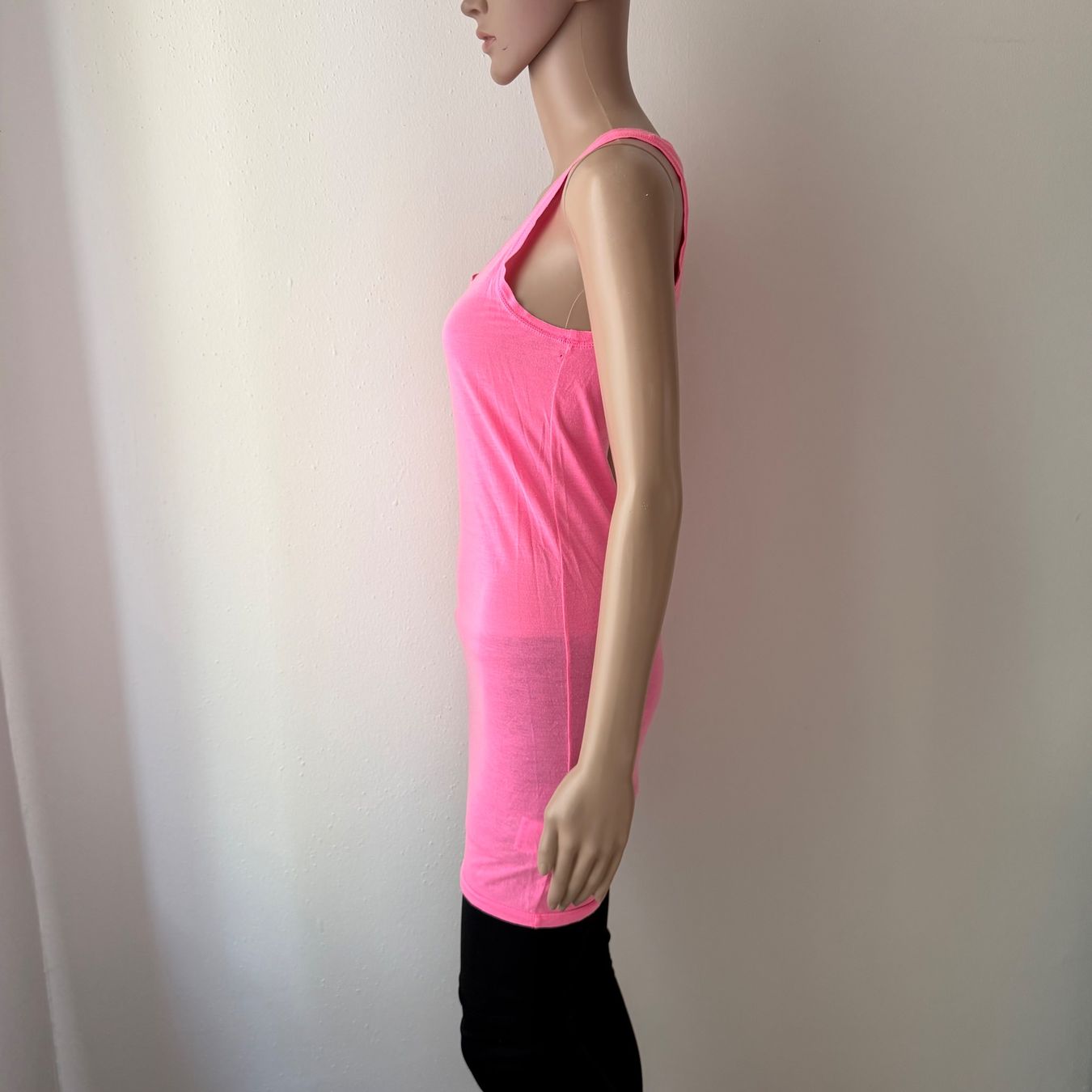 Top: langes JOSEPH Tanktop 🩷 – Usato da zürich venduto da vintage12 3
