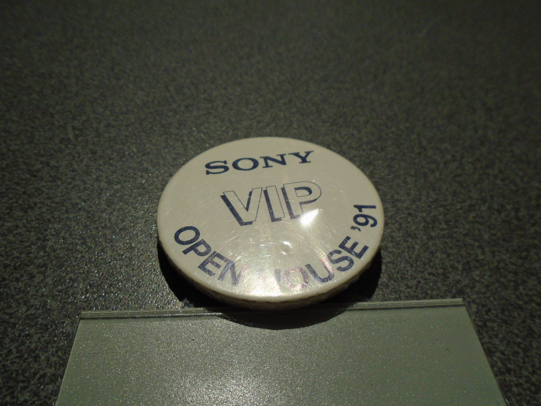 Placchette & Badge: Button Sony VIP, Open House'91 – Usato da Zürich venduto da abraxas1291