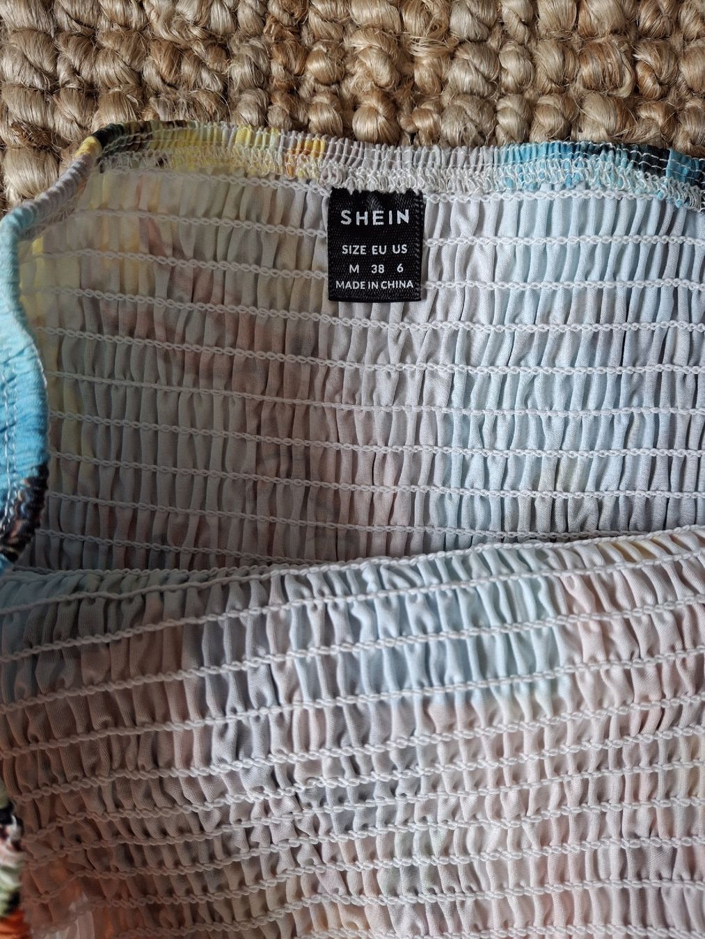 Shein Kleider: Robe M fruits & crustacés – Neu und originalverpackt aus Lausanne von Cognitia 1