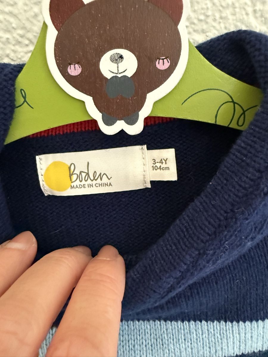 Mini Boden Pullover & Sweatshirts: Strick-Pullover mit Kapuze Grösse 104 cm – Gebraucht aus Ebikon von InesUndElf 2